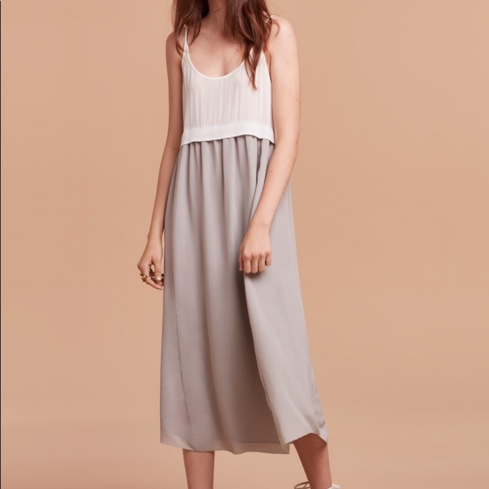 Aritzia Wilfred Bisous Dress 100% silk - two tone